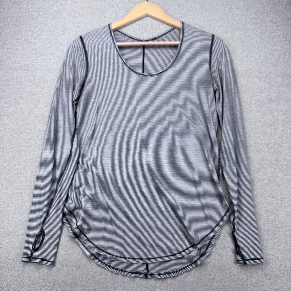 Lululemon‎ Yogini 5 Year Long Sleeve Women Size 6 Black White Striped Thumbholes